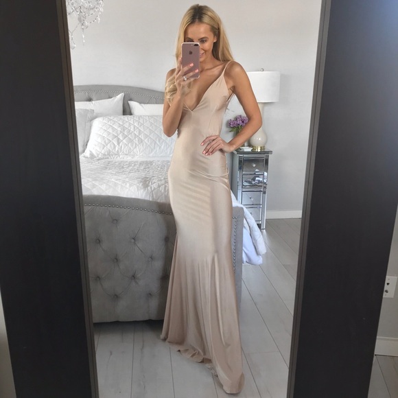 LAST ONE!!! V-Neck Halter Maxi Bodycon Backless - Picture 7 of 8